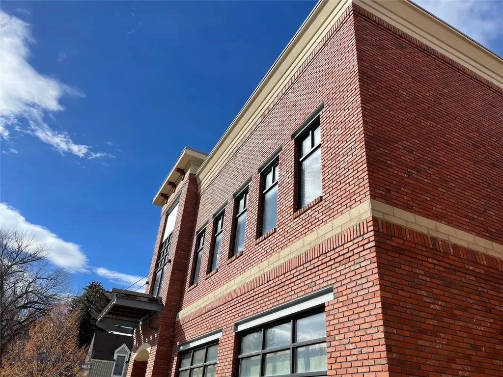 115 E Gallatin, A-202 Manhattan MT 59741