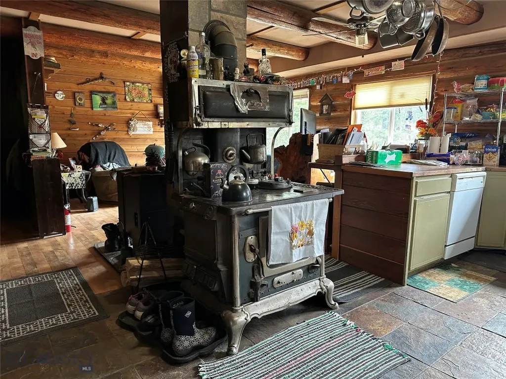 14850 Pony Creek Road Bozeman MT 59715