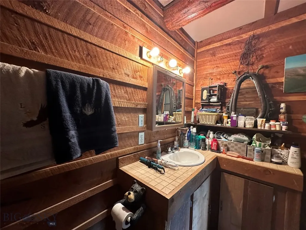 14850 Pony Creek Road Bozeman MT 59715