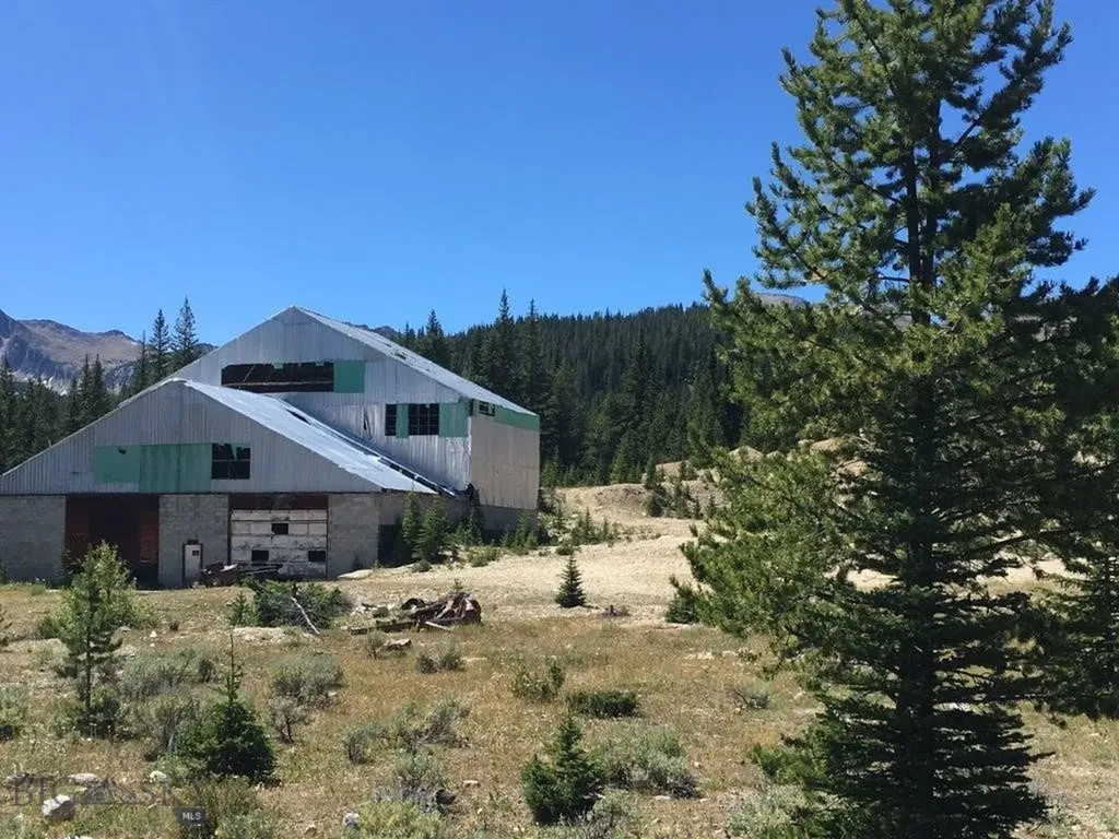 216 Trapper Creek Road Dillon MT 59725