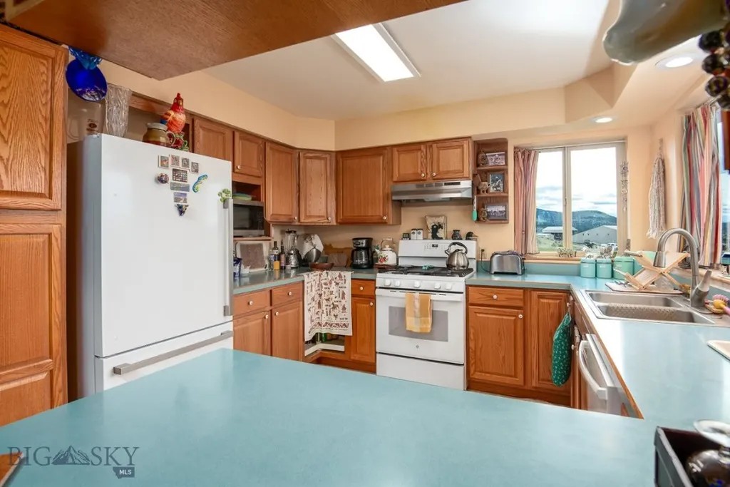 1146 Us Highway 12 E Townsend MT 59644