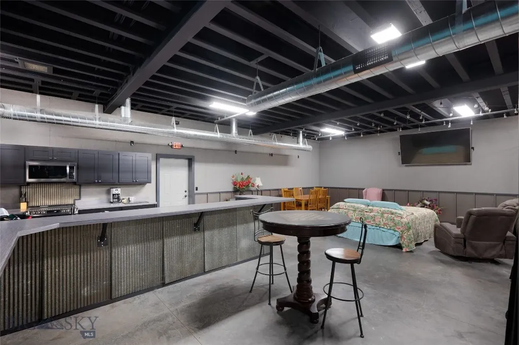 531 Business Hub Belgrade MT 59714