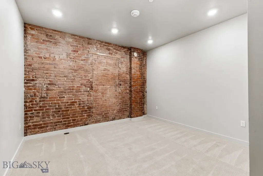 59 E Park Street Butte MT 59701