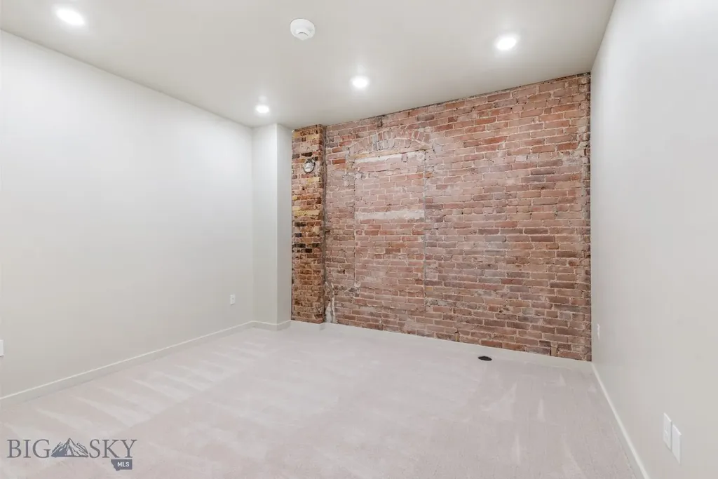 59 E Park Street Butte MT 59701