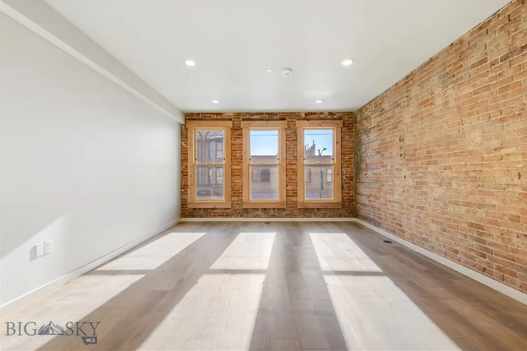 59 E Park Street Butte MT 59701