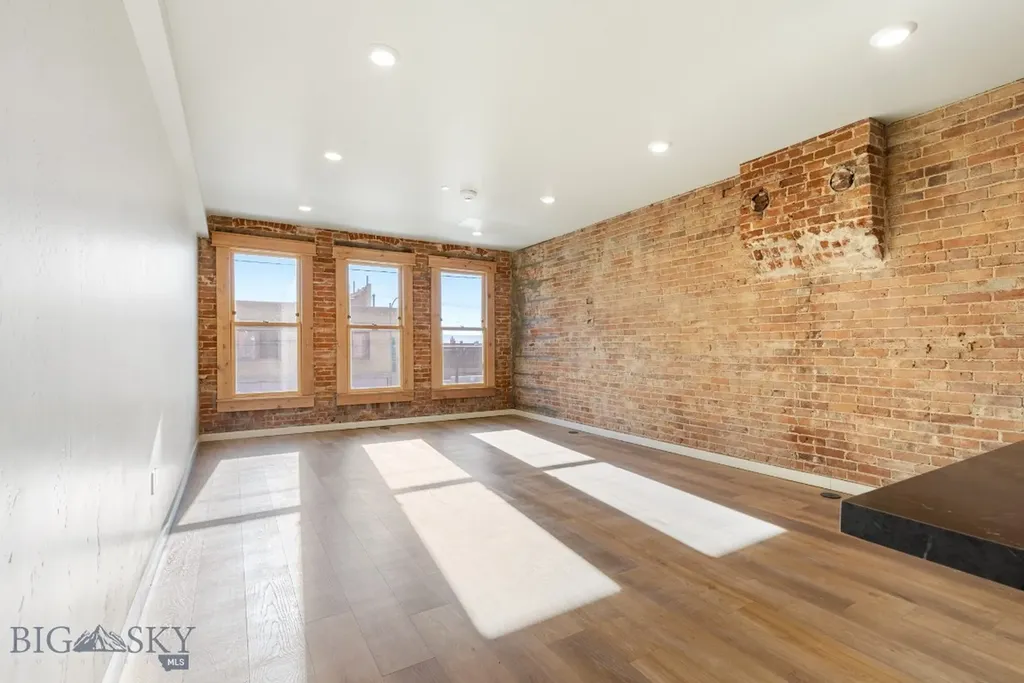 59 E Park Street Butte MT 59701