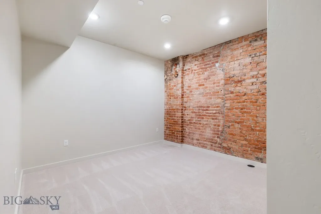59 E Park Street Butte MT 59701