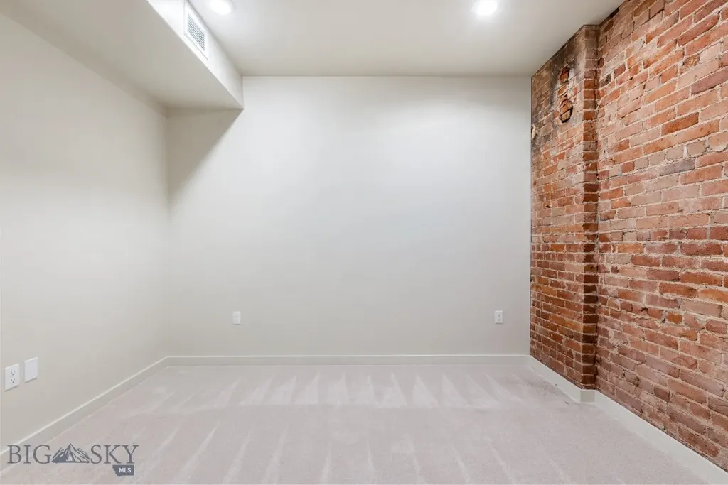 59 E Park Street Butte MT 59701