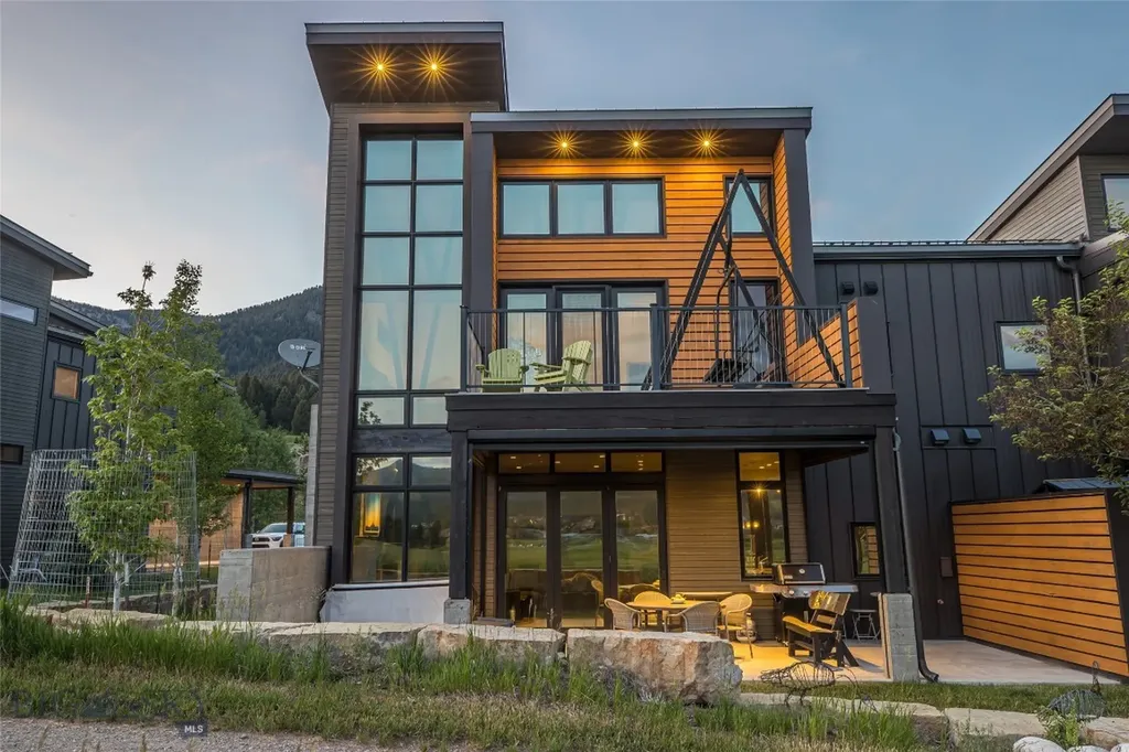 2174 Little Coyote Road Big Sky MT 59716