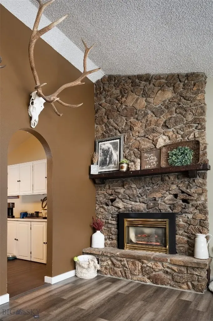 2521 Weaver Lane Belgrade MT 59714