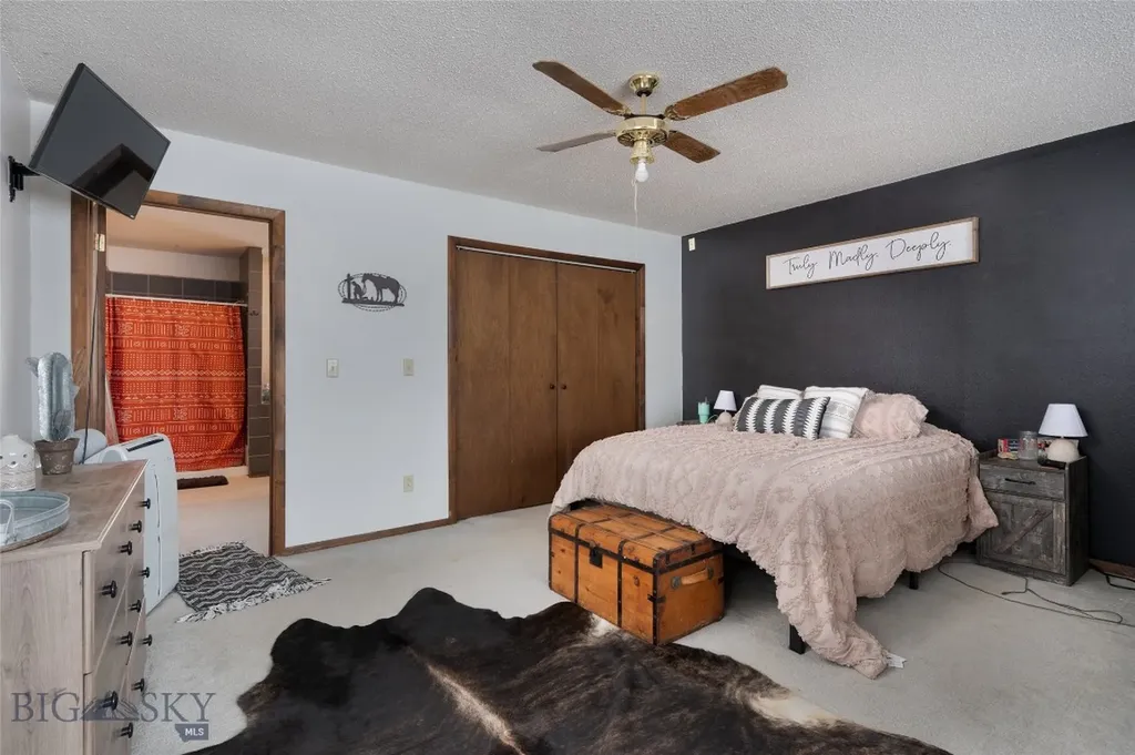 2521 Weaver Lane Belgrade MT 59714