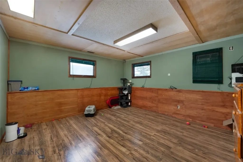 2521 Weaver Lane Belgrade MT 59714