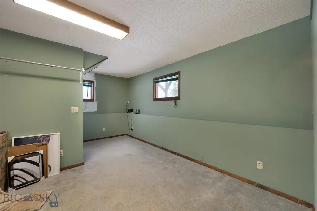 2521 Weaver Lane Belgrade MT 59714