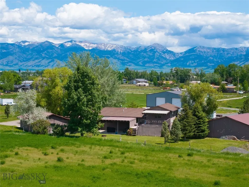 2521 Weaver Lane Belgrade MT 59714