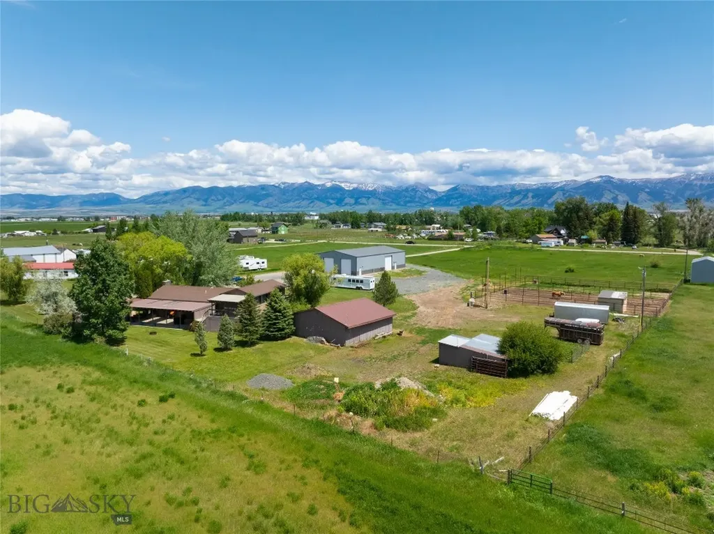 2521 Weaver Lane Belgrade MT 59714