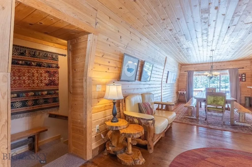 286 Mule Deer Road West Yellowstone MT 59758