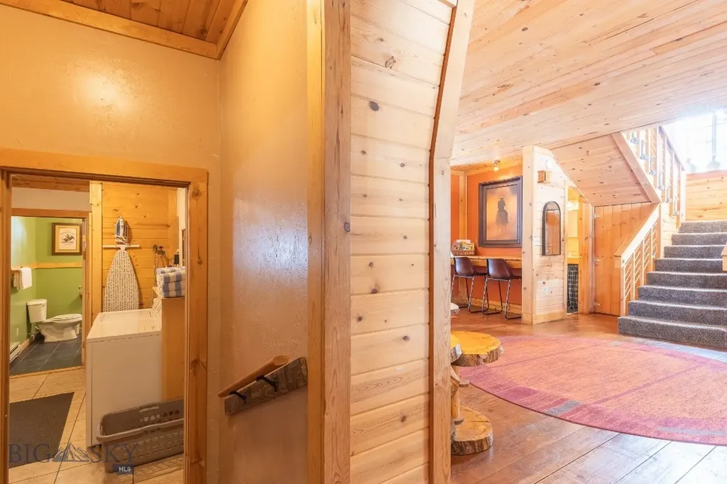286 Mule Deer Road West Yellowstone MT 59758