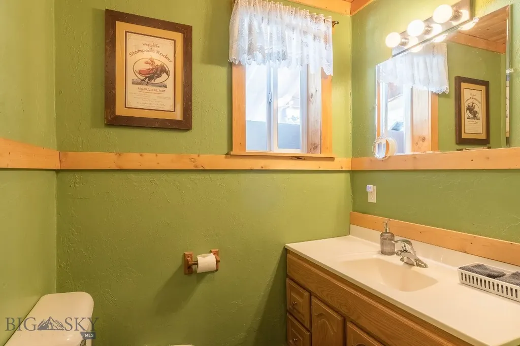 286 Mule Deer Road West Yellowstone MT 59758