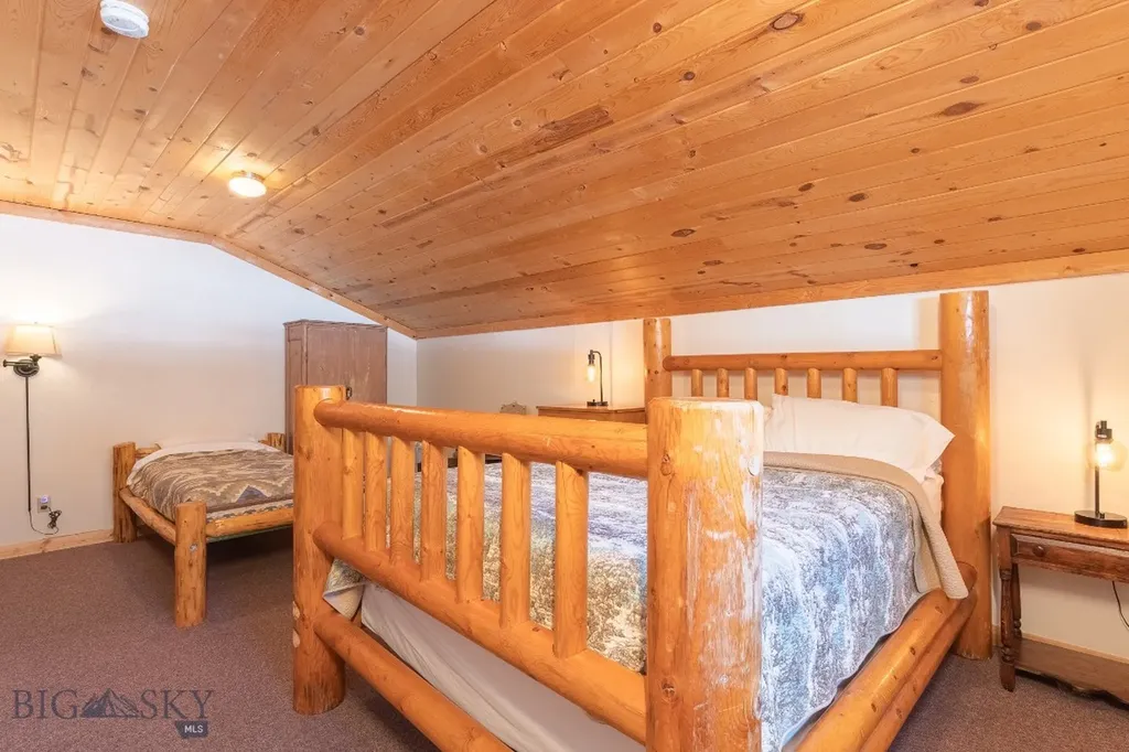 286 Mule Deer Road West Yellowstone MT 59758
