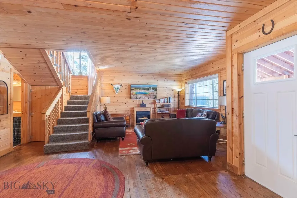 286 Mule Deer Road West Yellowstone MT 59758