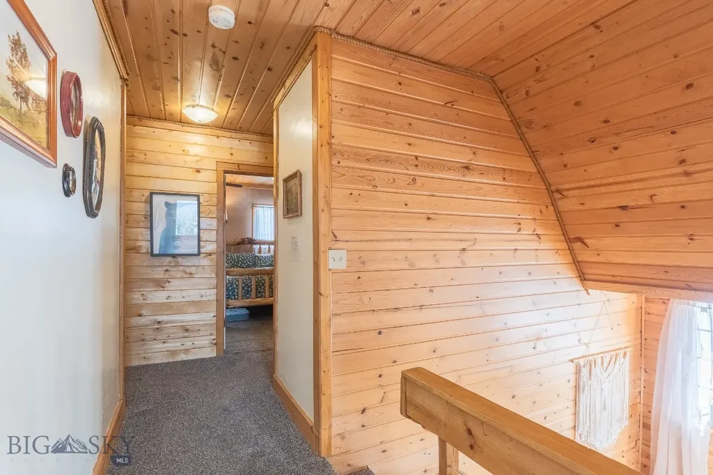 286 Mule Deer Road West Yellowstone MT 59758