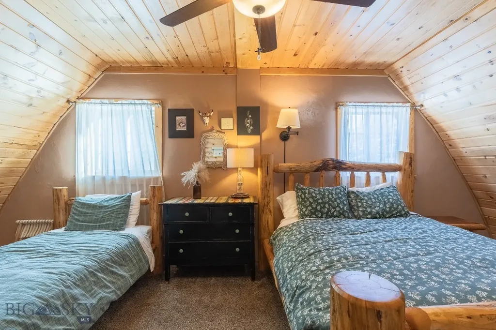 286 Mule Deer Road West Yellowstone MT 59758