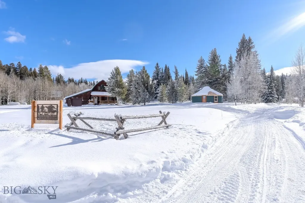 286 Mule Deer Road West Yellowstone MT 59758