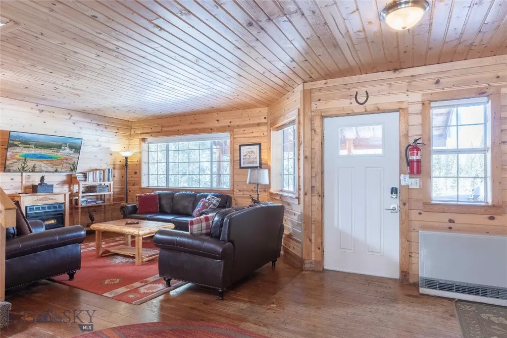 286 Mule Deer Road West Yellowstone MT 59758