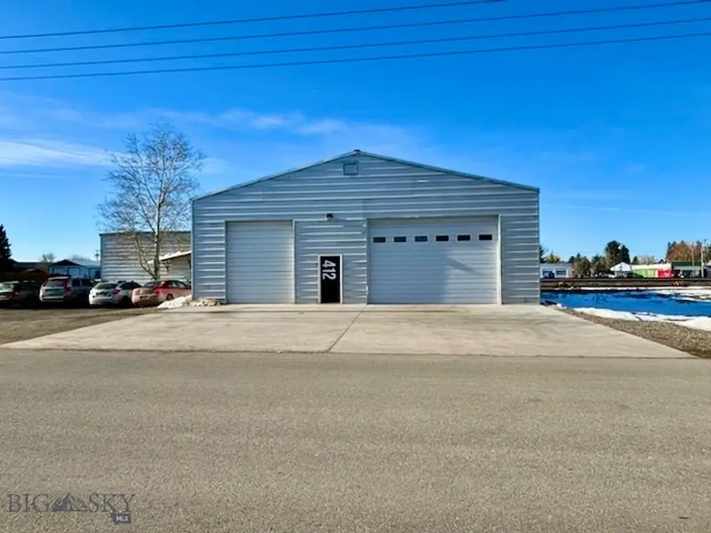 412 E Railroad Avenue N Manhattan MT 59741