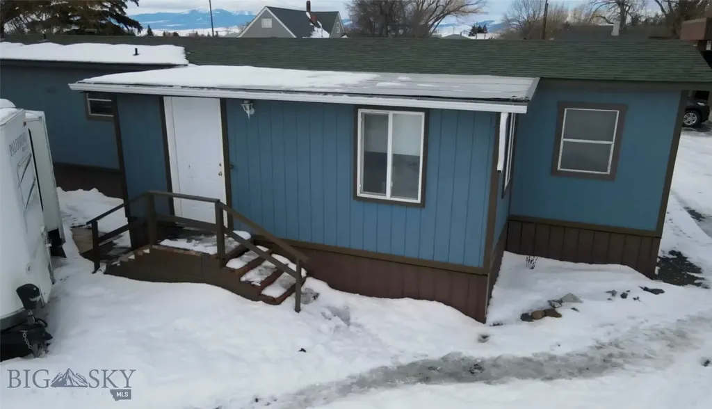 513 E Legion Avenue Whitehall MT 59759