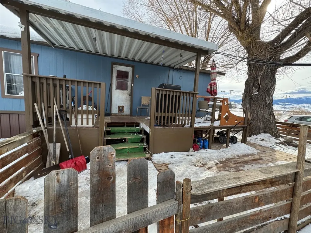 513 E Legion Avenue Whitehall MT 59759