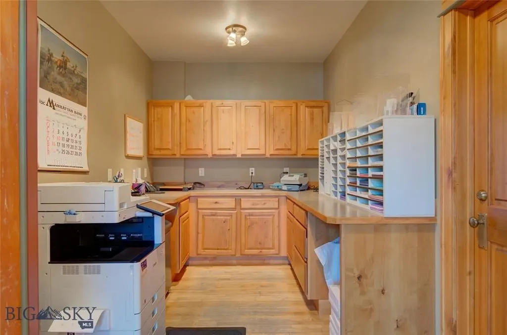 102 W Main Street Manhattan MT 59741