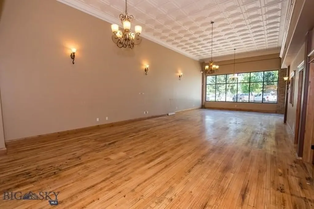 102 W Main Street Manhattan MT 59741