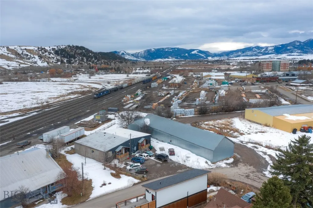 725 E Cottonwood Street & 704 Front Street Bozeman MT 59715