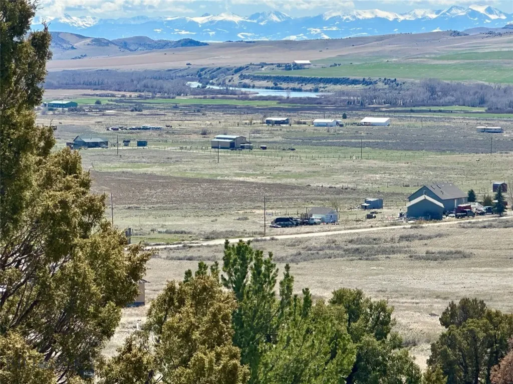 12193 Old Coach Road Three Forks MT 59752