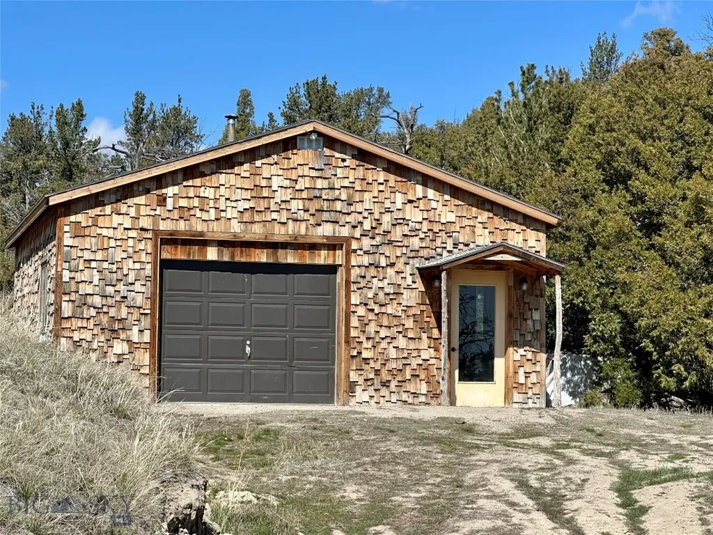 12193 Old Coach Road Three Forks MT 59752