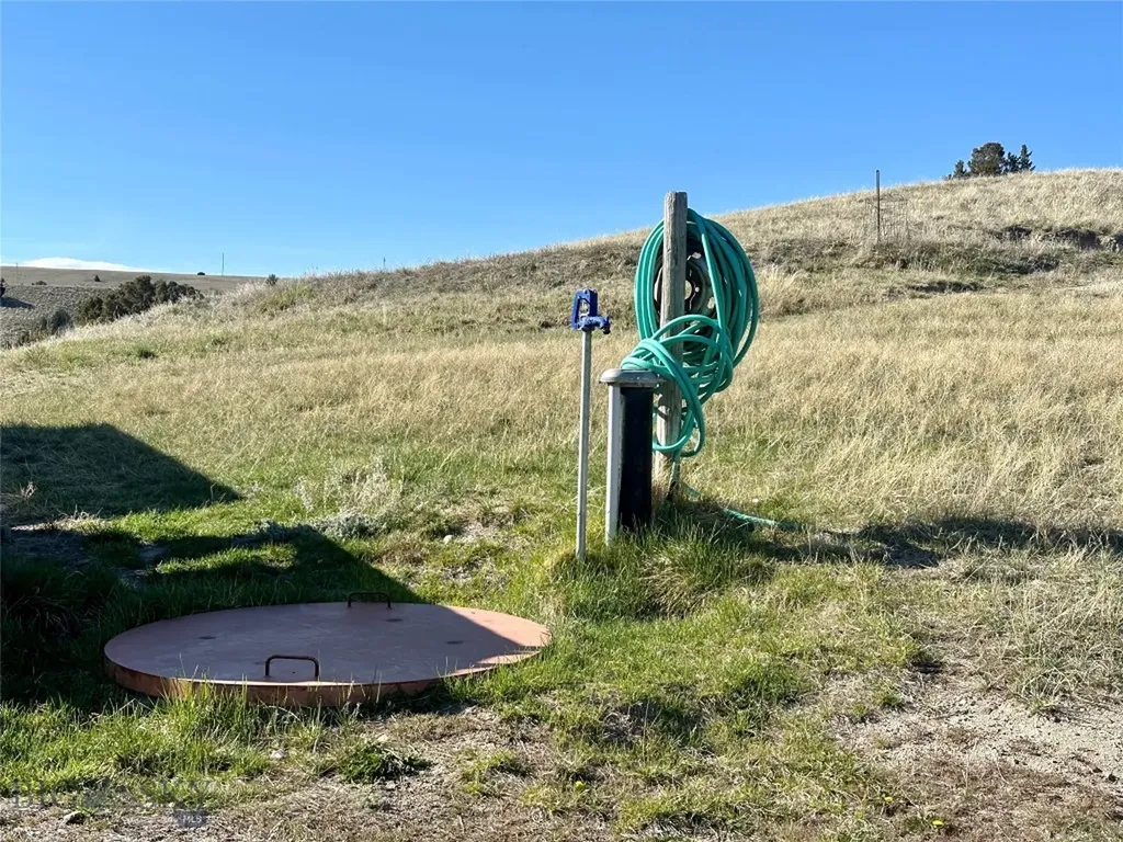 12193 Old Coach Road Three Forks MT 59752
