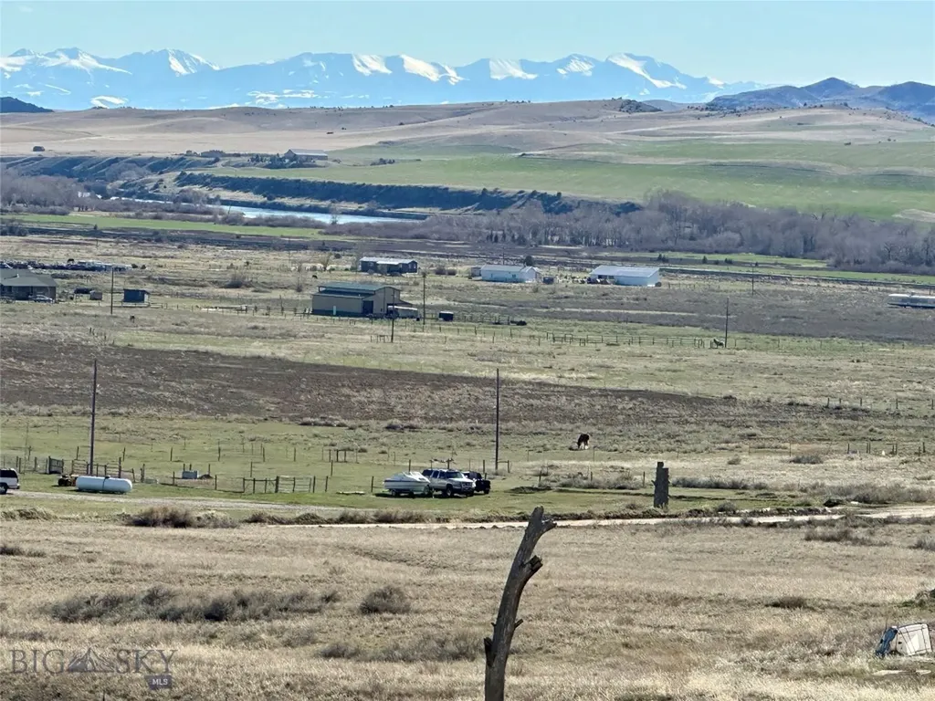 12193 Old Coach Road Three Forks MT 59752