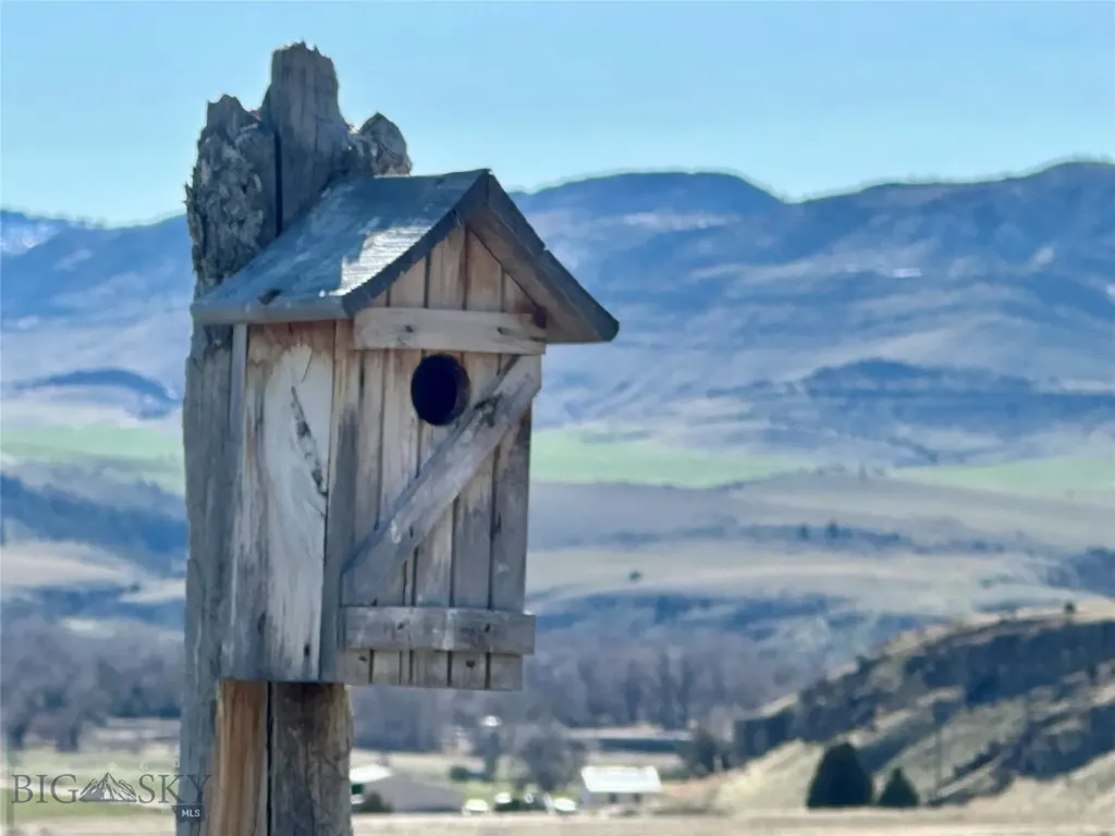 12193 Old Coach Road Three Forks MT 59752
