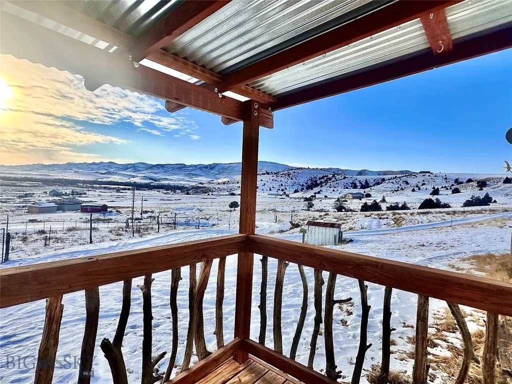 12193 Old Coach Road Three Forks MT 59752