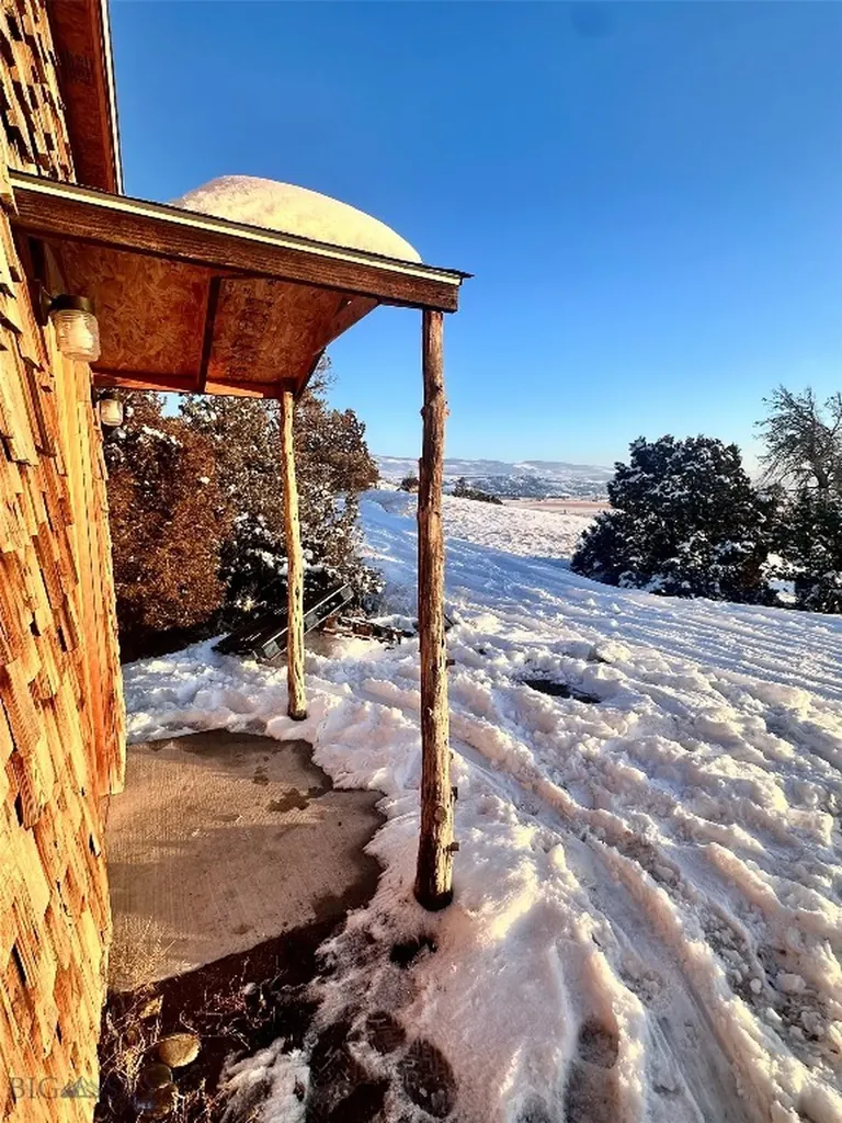 12193 Old Coach Road Three Forks MT 59752