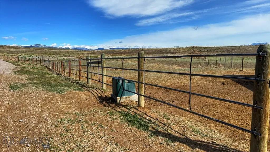 600 Blue Ribbon Lane Dillon MT 59725