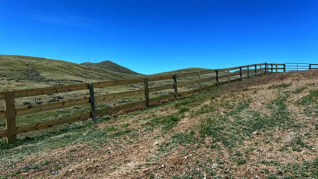 600 Blue Ribbon Lane Dillon MT 59725