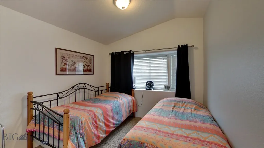 104 Vista Street Gardiner MT 59030