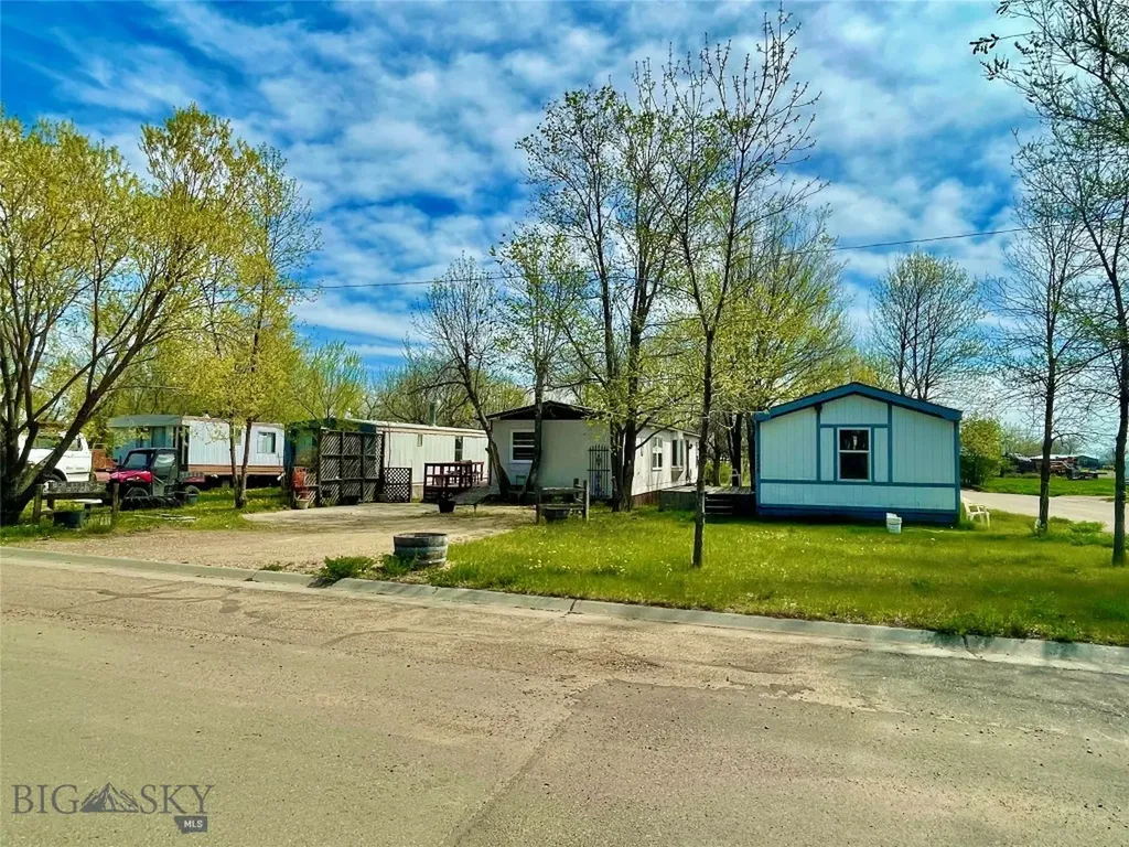 730 Utah Street Chinook MT 59523