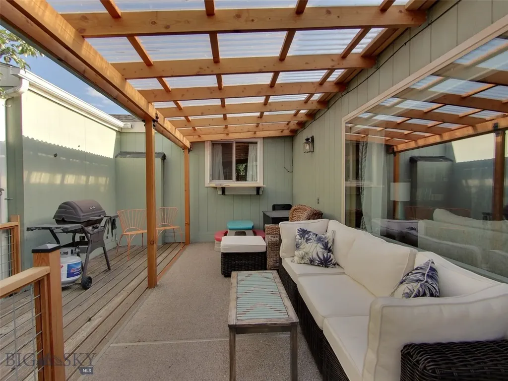 104 Vista Street Gardiner MT 59030