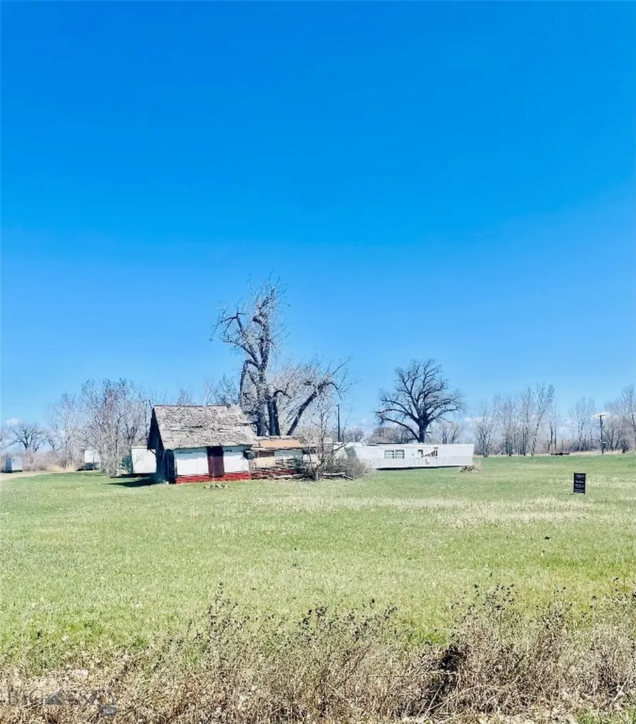 1314 Missouri Street Chinook MT 59523
