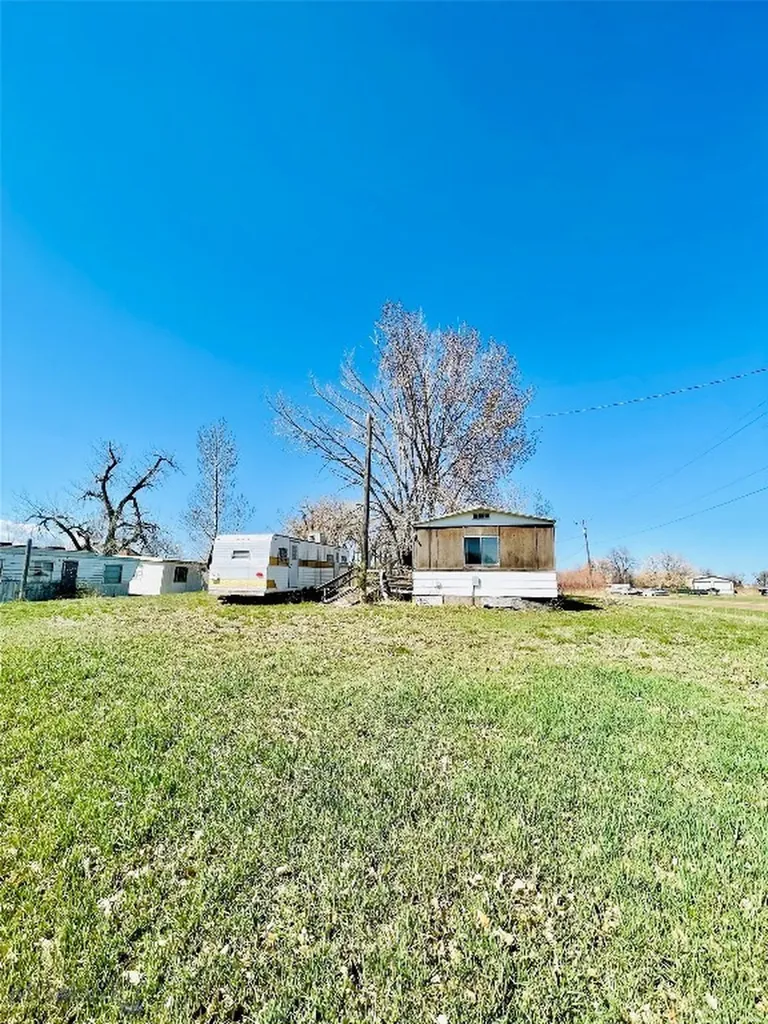 1314 Missouri Street Chinook MT 59523