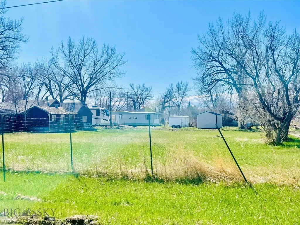 211 Illinois Chinook MT 59523