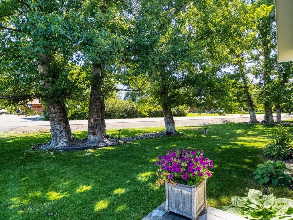 353 Sacajawea Peak Drive Bozeman MT 59718
